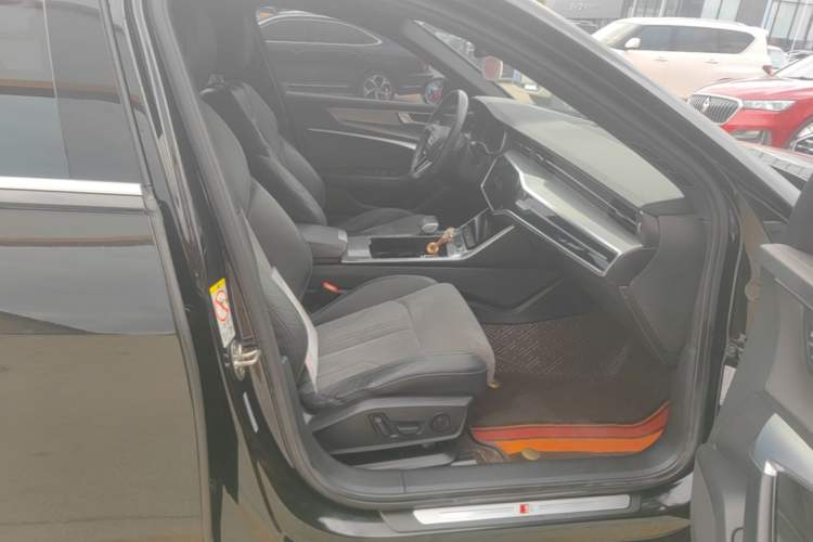 Used Audi A6L 2021 40 TFSI Luxury Dynamic Edition Right Front Seat