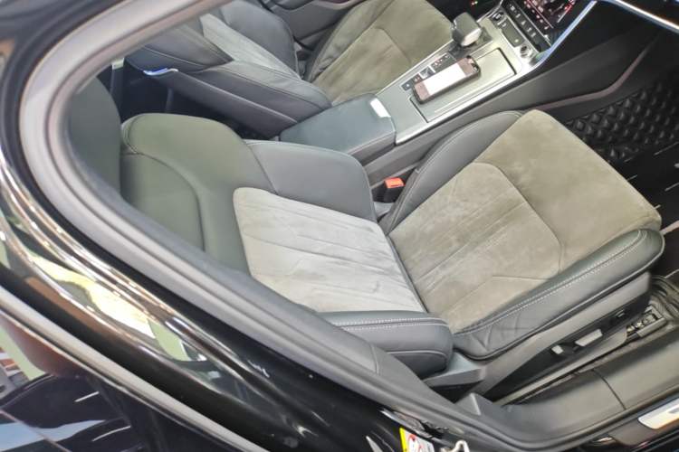 Used Audi A6L 2021 45 TFSI quattro Prestige Dynamic Edition Right Front Seat