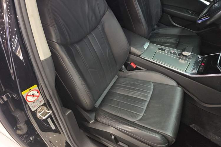 Used Audi A6L 2021 40 TFSI Luxury Prestige Edition Right Front Seat