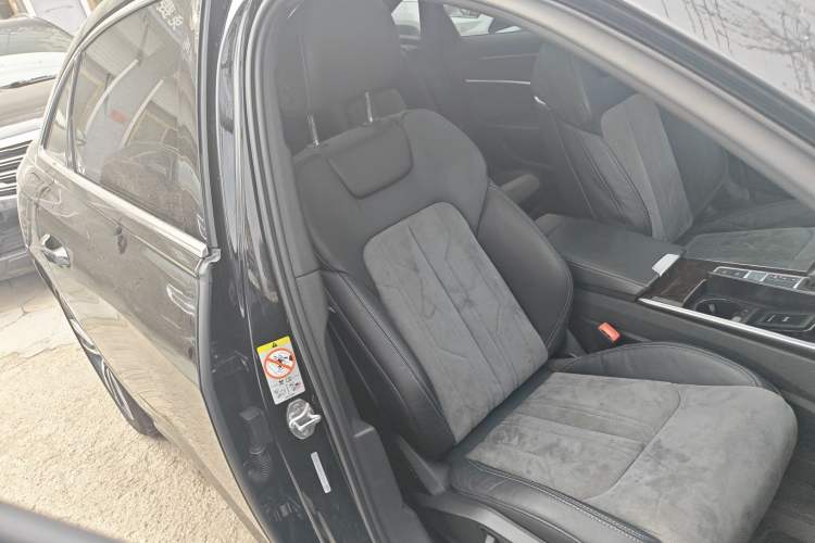 Used Audi A6L 2021 45 TFSI Prestige Dynamic Edition Right Front Seat