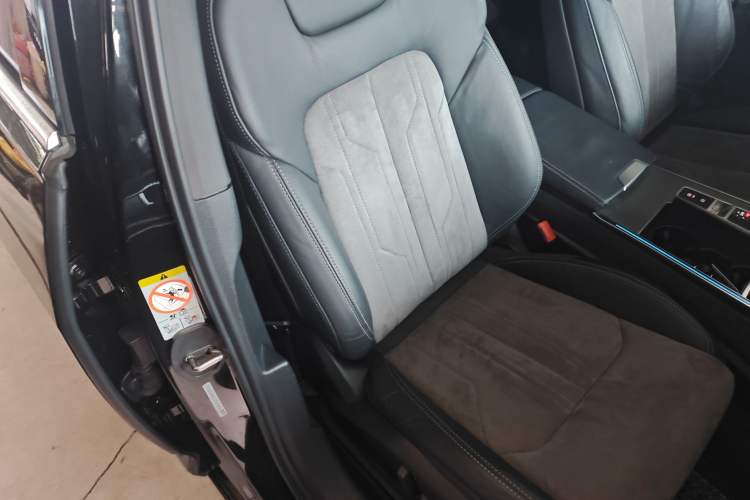 Used Audi A6L 2021 40 TFSI Luxury Dynamic Edition Right Front Seat