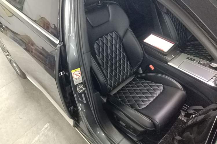 Used Audi A6L 2021 40 TFSI Luxury Dynamic Edition Right Front Seat