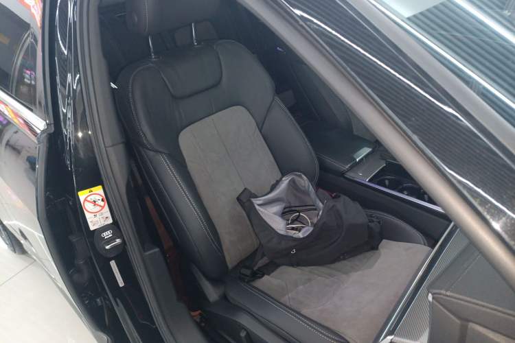 Used Audi A6L 2021 40 TFSI Luxury Dynamic Edition Right Front Seat