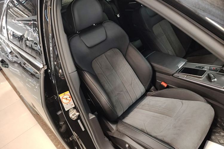 Used Audi A6L 2021 40 TFSI Luxury Dynamic Edition Right Front Seat