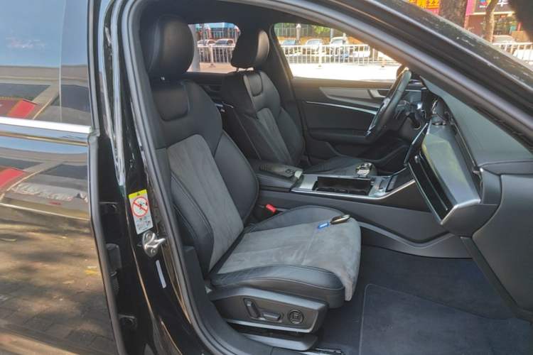 Used Audi A6L 2021 40 TFSI Luxury Dynamic Edition Right Front Seat