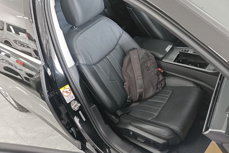 Used Audi A6L 2021 40 TFSI Luxury Prestige Edition Right Front Seat
