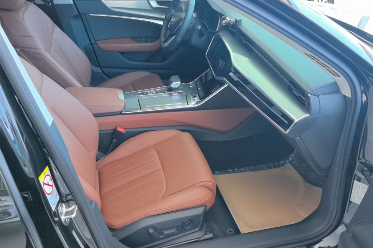 Used Audi A6L 2021 40 TFSI Luxury Prestige Edition Right Front Seat