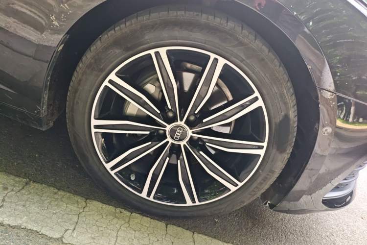 Used Audi A6L 2021 45 TFSI quattro Prestige Elegant Edition Right Front Wheel Hub