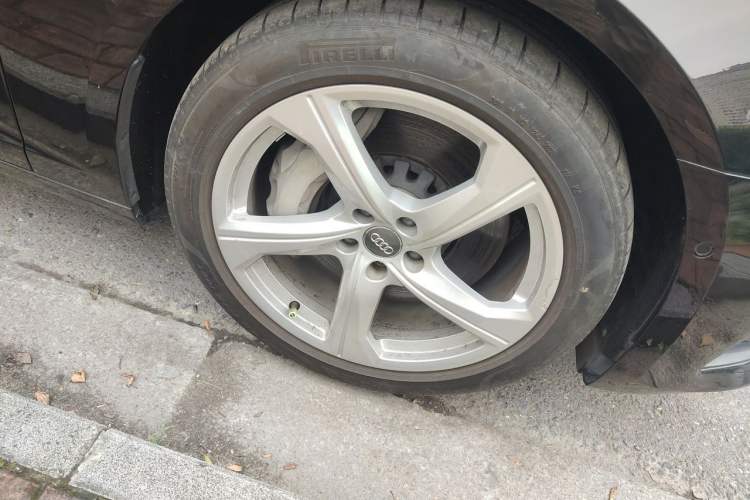 Used Audi A6L 2021 55 TFSI quattro Prestige Edition Right Front Wheel Hub