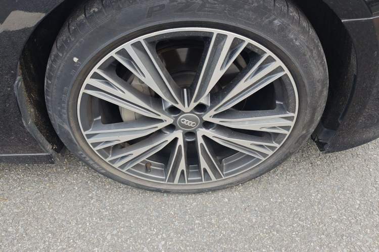 Used Audi A6L 2021 45 TFSI Enjoy Life Edition Right Front Wheel Hub