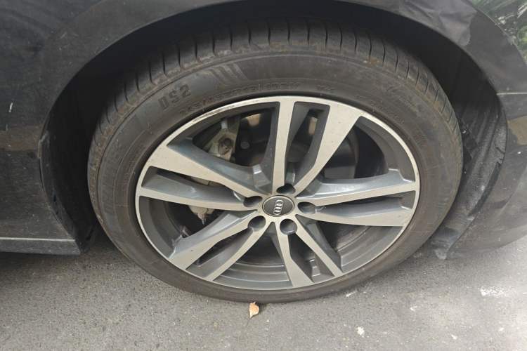 Used Audi A6L 2021 40 TFSI Luxury Dynamic Edition Right Front Wheel Hub