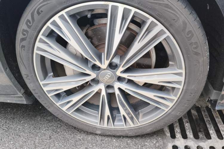 Used Audi A6L 2021 45 TFSI Enjoy Life Edition Right Front Wheel Hub