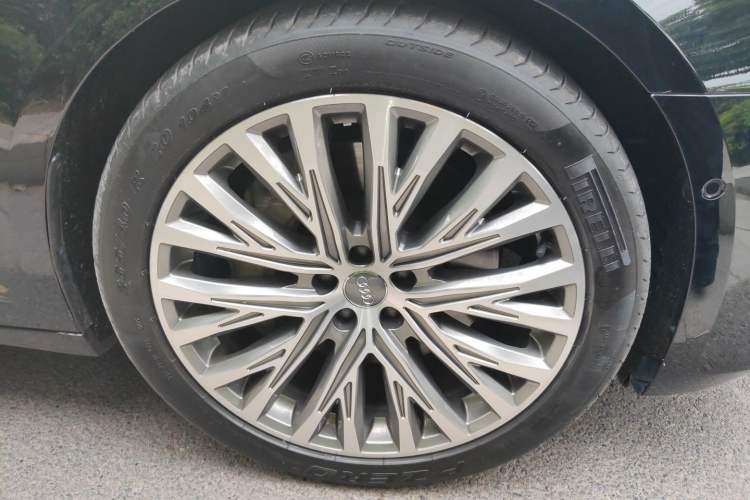 Used Audi A6L 2021 55 TFSI quattro Prestige Edition Right Front Wheel Hub