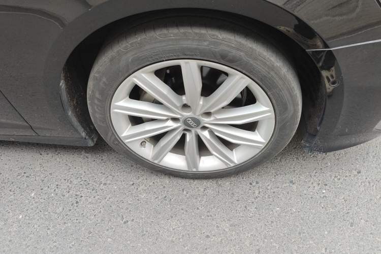 Used Audi A6L 2021 45 TFSI Prestige Dynamic Edition Right Front Wheel Hub