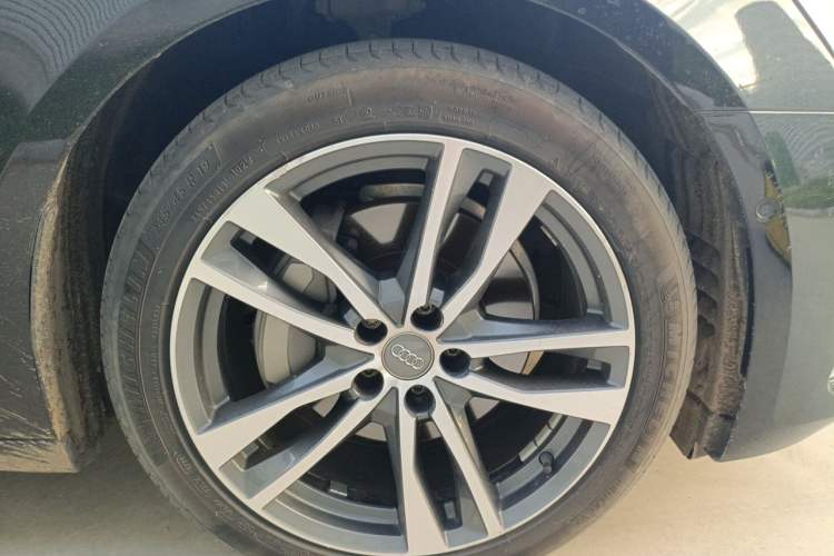 Used Audi A6L 2021 45 TFSI Prestige Elegant Edition Right Front Wheel Hub