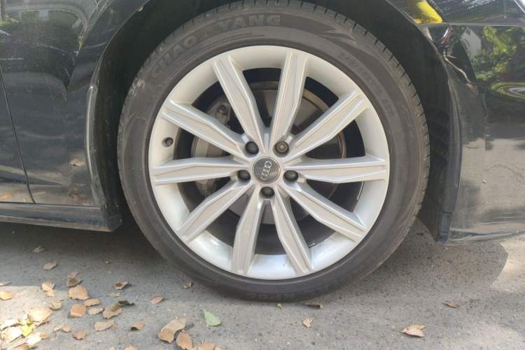 Used Audi A6L 2021 45 TFSI Prestige Dynamic Edition Right Front Wheel Hub