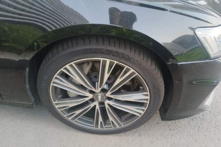 Used Audi A6L 2021 55 TFSI quattro Prestige Dynamic Edition Right Front Wheel Hub