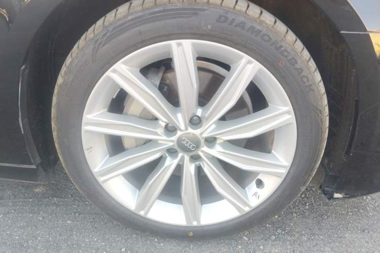 Used Audi A6L 2021 45 TFSI Prestige Dynamic Edition Right Front Wheel Hub