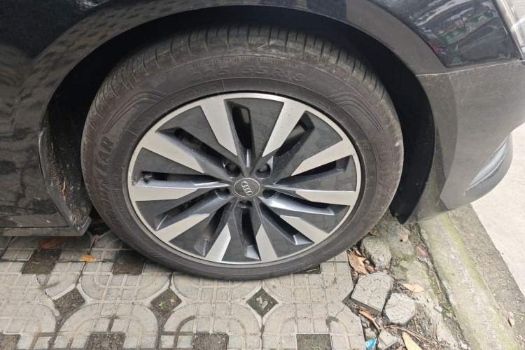 Used Audi A6L 2021 45 TFSI Prestige Elegant Edition Right Front Wheel Hub