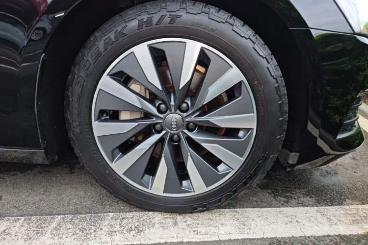 Used Audi A6L 2021 45 TFSI Prestige Elegant Edition Right Front Wheel Hub