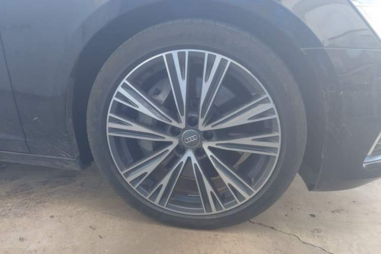 Used Audi A6L 2021 55 TFSI quattro Prestige Edition Right Front Wheel Hub