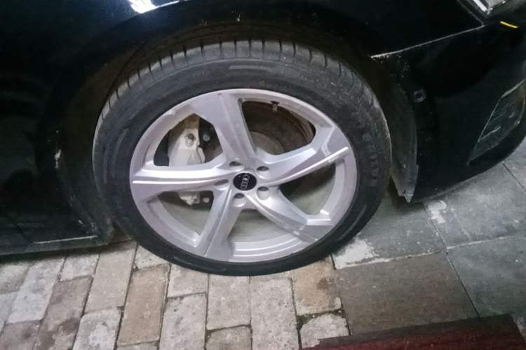 Used Audi A6L 2021 45 TFSI quattro Prestige Elegant Edition Right Front Wheel Hub