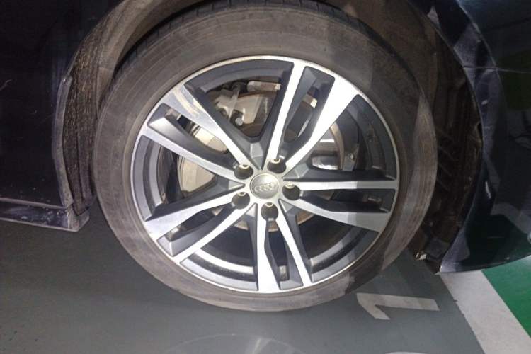 Used Audi A6L 2021 40 TFSI Luxury Dynamic Edition Right Front Wheel Hub