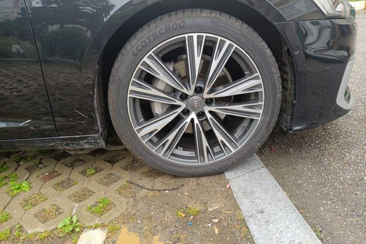 Used Audi A6L 2021 45 TFSI quattro Prestige Dynamic Edition Right Front Wheel Hub