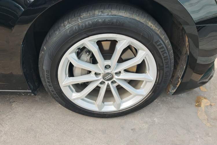 Used Audi A6L 2021 40 TFSI Luxury Prestige Edition Right Front Wheel Hub
