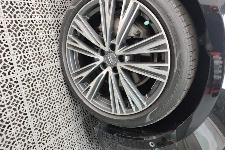 Used Audi A6L 2021 45 TFSI quattro Prestige Dynamic Edition Right Front Wheel Hub