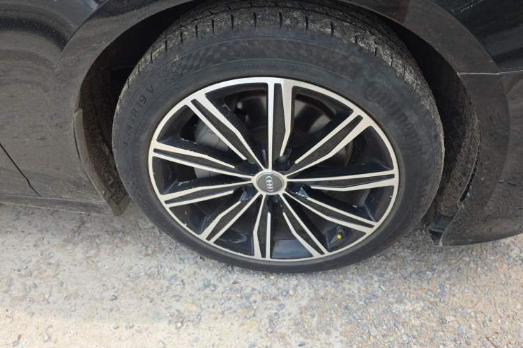 Used Audi A6L 2021 45 TFSI Prestige Dynamic Edition Right Front Wheel Hub