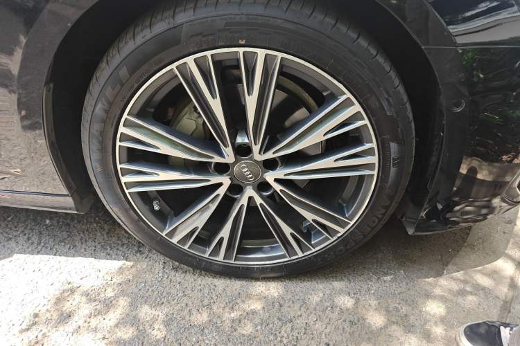 Used Audi A6L 2021 45 TFSI quattro Prestige Dynamic Edition Right Front Wheel Hub