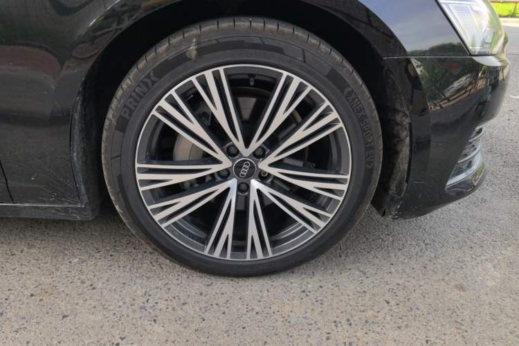 Used Audi A6L 2021 45 TFSI Prestige Elegant Edition Right Front Wheel Hub