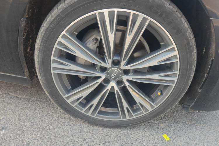 Used Audi A6L 2021 45 TFSI quattro Prestige Dynamic Edition Right Front Wheel Hub