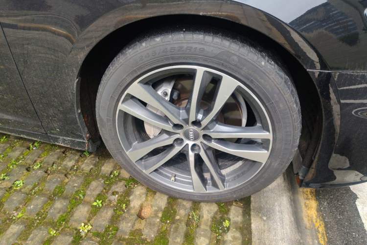 Used Audi A6L 2021 40 TFSI Luxury Dynamic Edition Right Front Wheel Hub