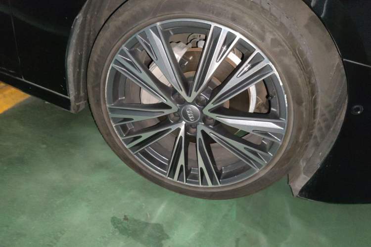 Used Audi A6L 2021 45 TFSI quattro Prestige Dynamic Edition Right Front Wheel Hub