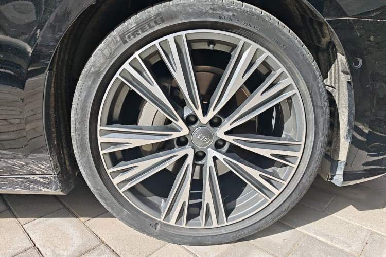 Used Audi A6L 2021 45 TFSI quattro Prestige Dynamic Edition Right Front Wheel Hub