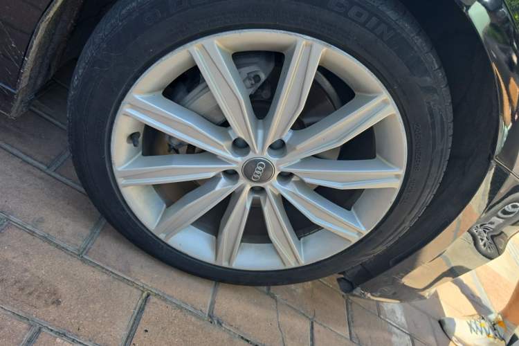 Used Audi A6L 2021 45 TFSI Prestige Dynamic Edition Right Front Wheel Hub