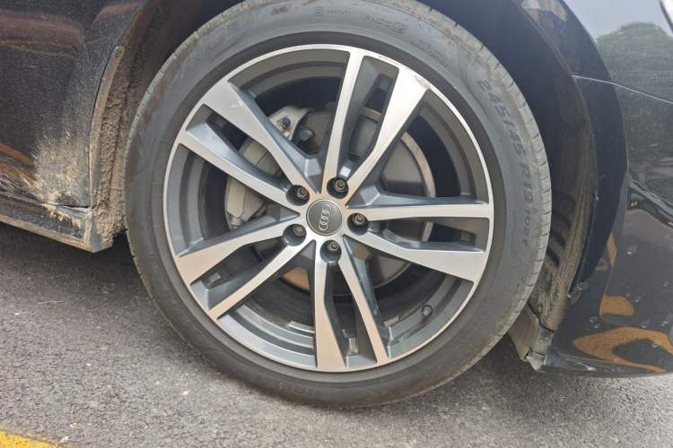 Used Audi A6L 2021 40 TFSI Luxury Dynamic Edition Right Front Wheel Hub