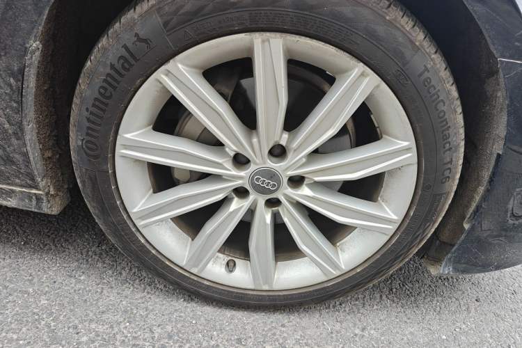 Used Audi A6L 2021 45 TFSI Prestige Dynamic Edition Right Front Wheel Hub