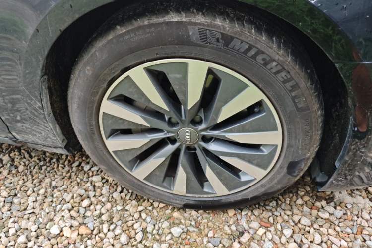 Used Audi A6L 2021 45 TFSI Prestige Elegant Edition Right Front Wheel Hub