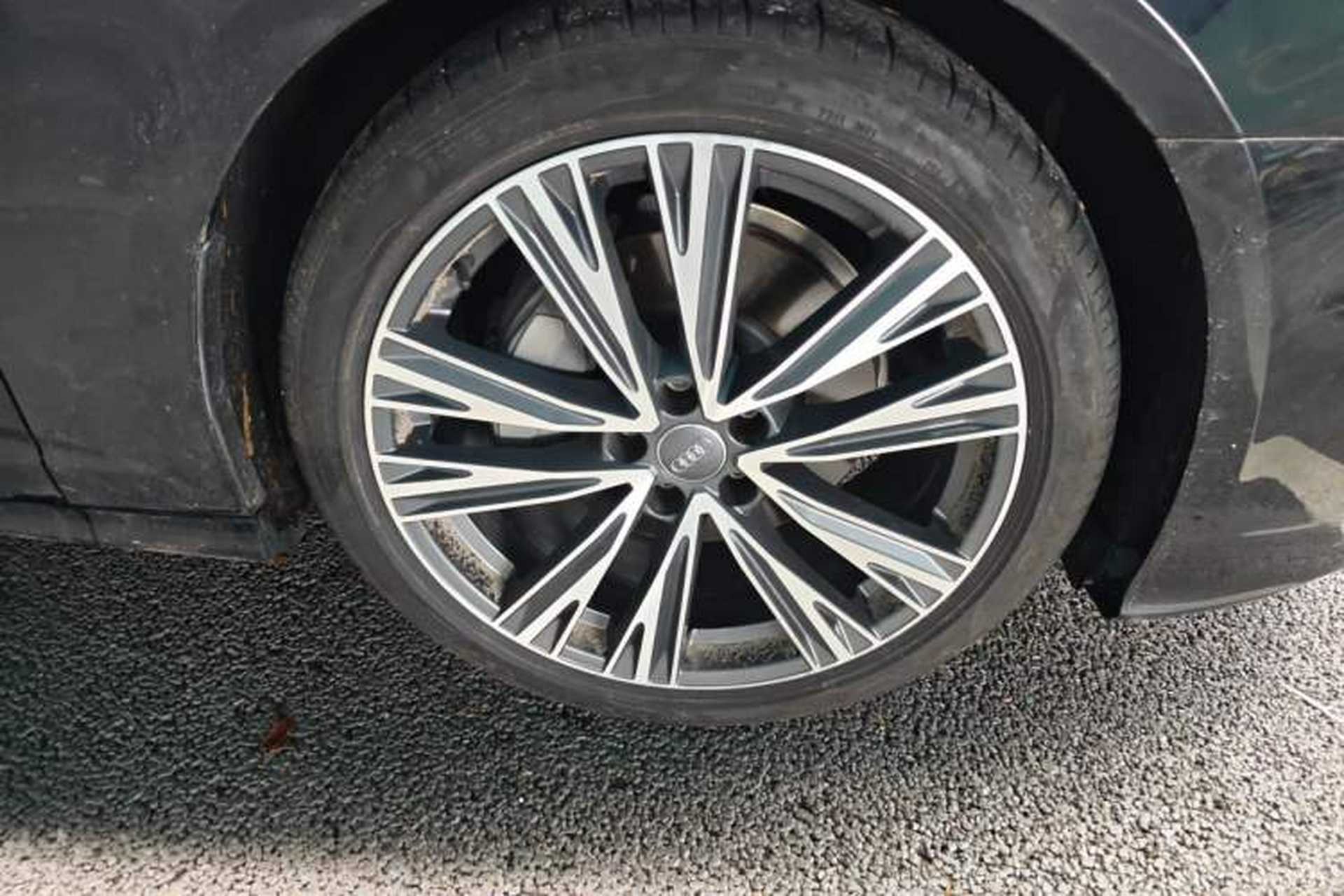 Used Audi A6L 2021 40 TFSI Luxury Dynamic Edition Right Front Wheel Hub