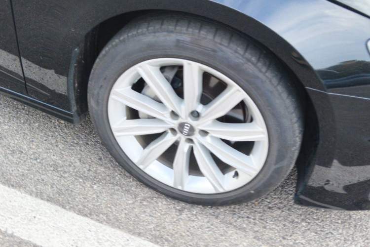 Used Audi A6L 2021 45 TFSI Prestige Dynamic Edition Right Front Wheel Hub