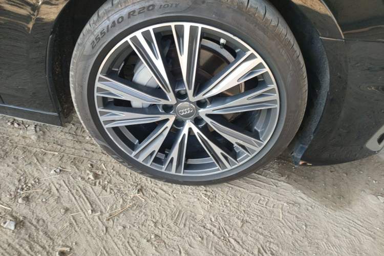 Used Audi A6L 2021 45 TFSI Prestige Dynamic Edition Right Front Wheel Hub