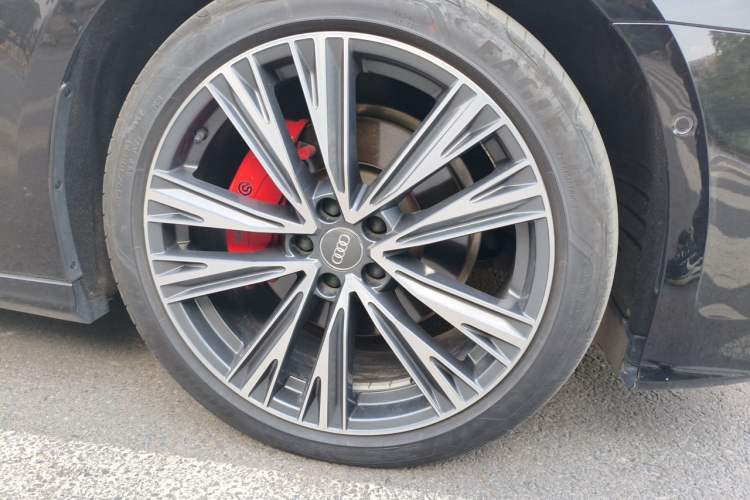 Used Audi A6L 2021 45 TFSI quattro Prestige Dynamic Edition Right Front Wheel Hub