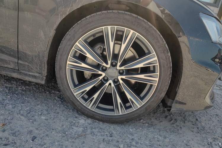 Used Audi A6L 2021 45 TFSI Prestige Dynamic Edition Right Front Wheel Hub