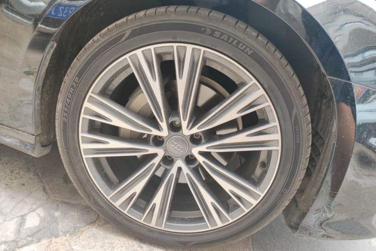 Used Audi A6L 2021 40 TFSI Luxury Dynamic Edition Right Front Wheel Hub