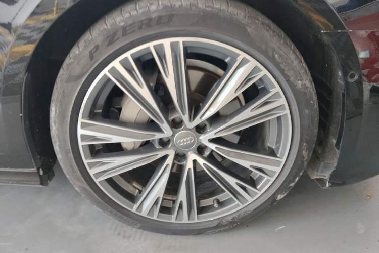 Used Audi A6L 2021 45 TFSI quattro Prestige Dynamic Edition Right Front Wheel Hub
