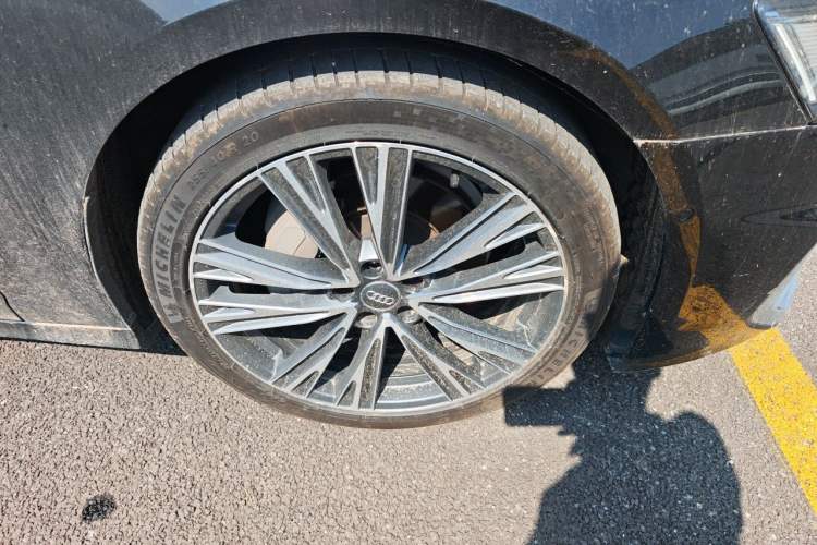 Used Audi A6L 2021 45 TFSI quattro Prestige Dynamic Edition Right Front Wheel Hub