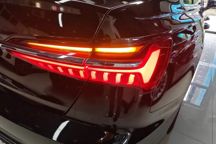 Used Audi A6L 2021 40 TFSI Luxury Dynamic Edition Right Rear Taillight